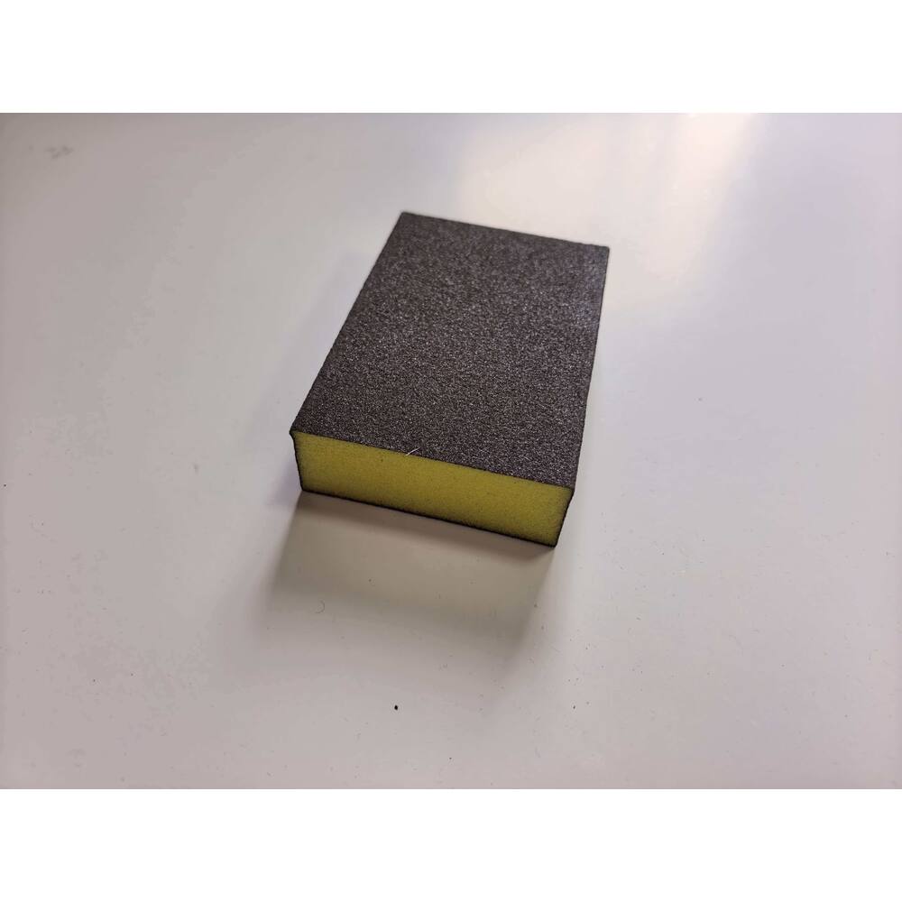 SCHUURBLOK FIJN GEEL P220