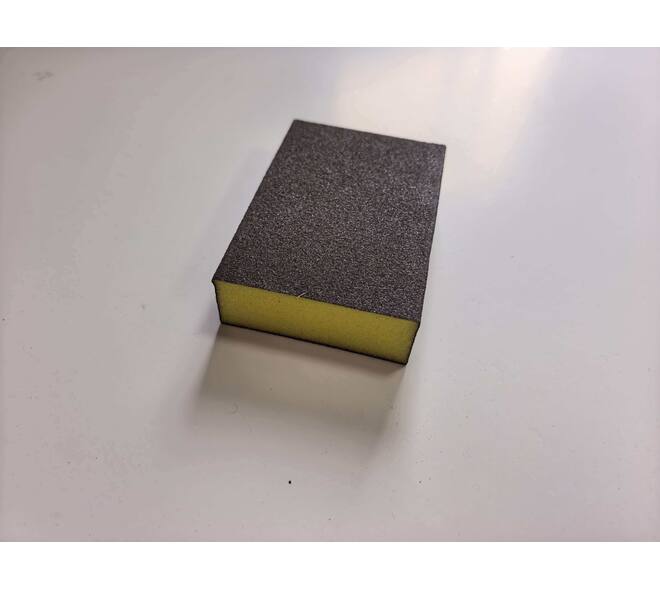 SCHUURBLOK FIJN GEEL P220